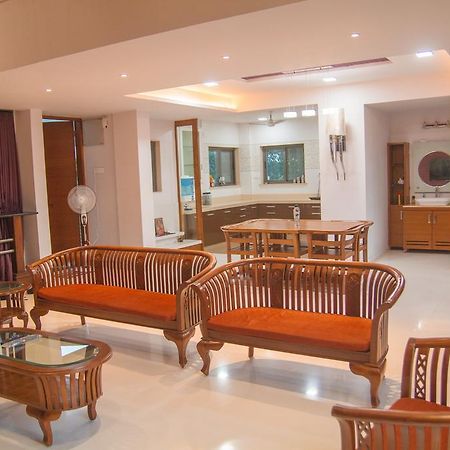 Gulmohar - Luxurious Penthouse Family Rooms 戈尔哈布尔 外观 照片