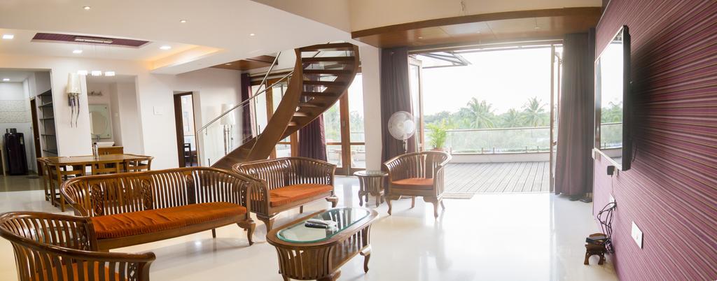 Gulmohar - Luxurious Penthouse Family Rooms 戈尔哈布尔 外观 照片
